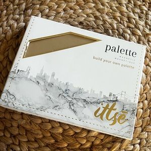 Neutral eyeshadow palette
